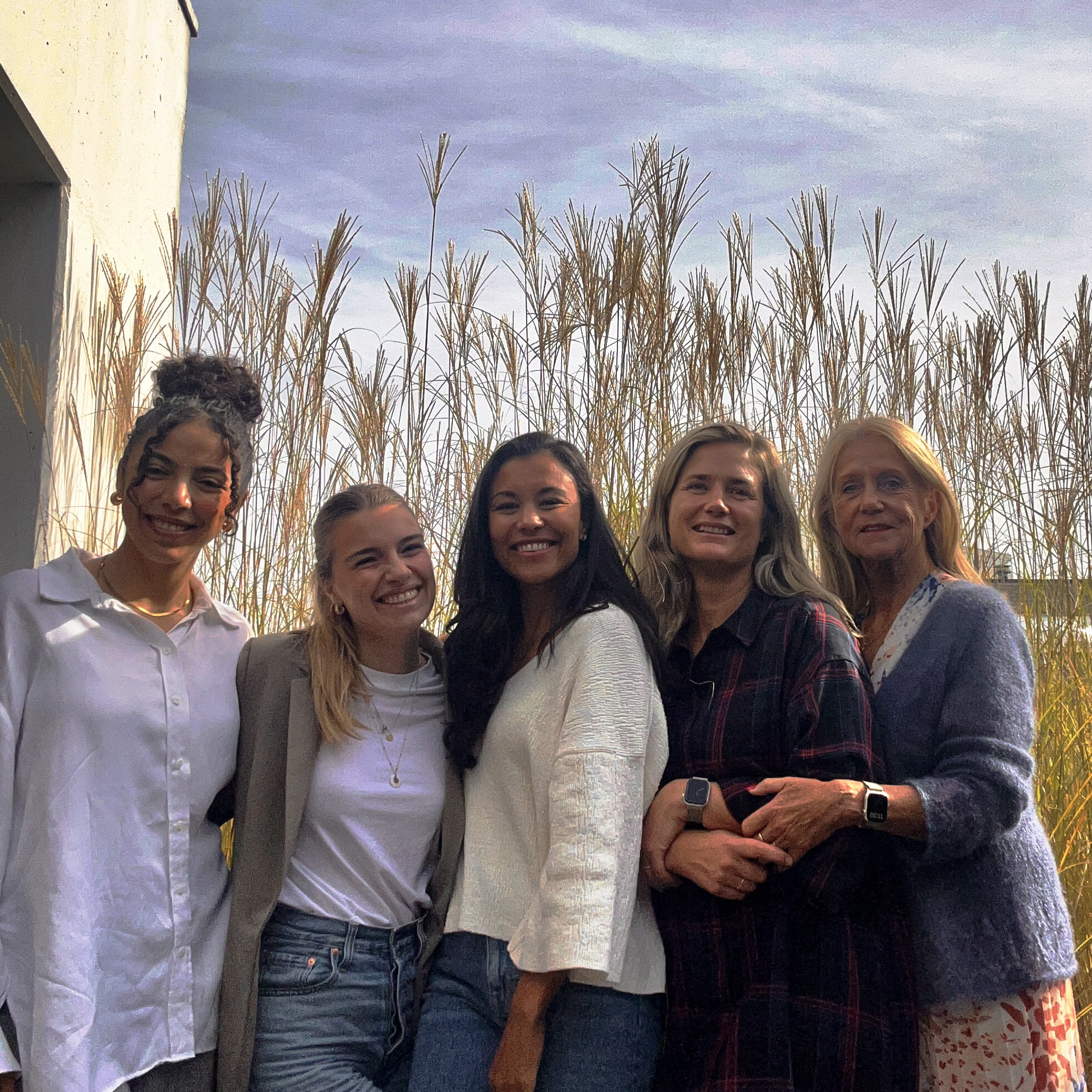 LeaseLine Women Members